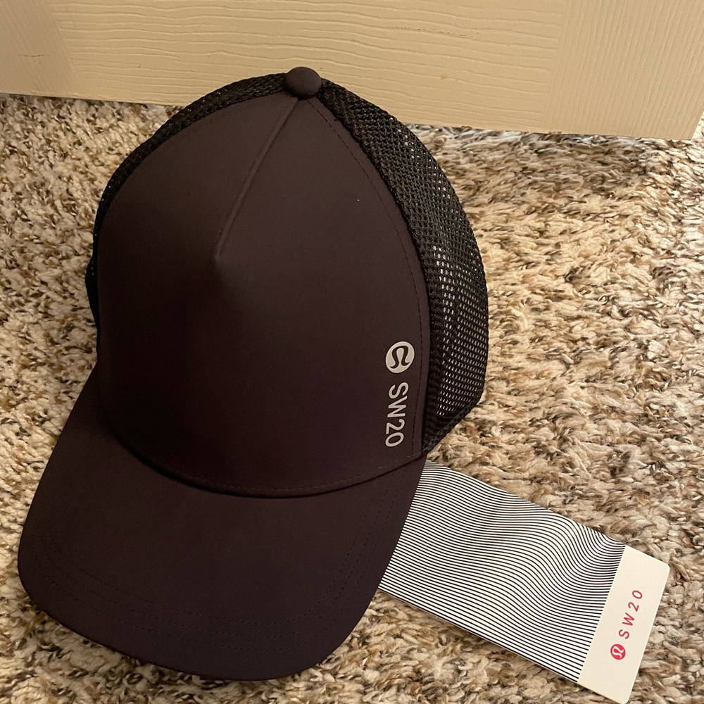 Lululemon seawheeze hat limited edition